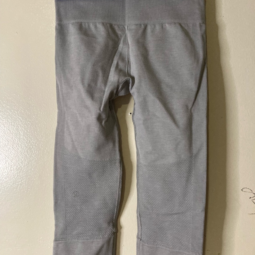 Lululemon Street Crop Regular Rise Grey Leggings Inseam 16 - Picture 7 of 9